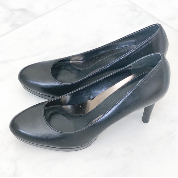 Black leather Calvin Klein heels - Picture 3 of 5